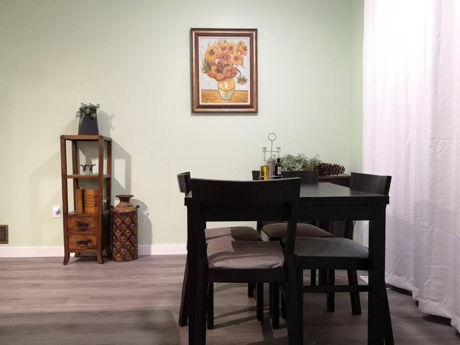 Countryroad Cozy 2Bedrooms Suite2 Нанаймо Екстер'єр фото